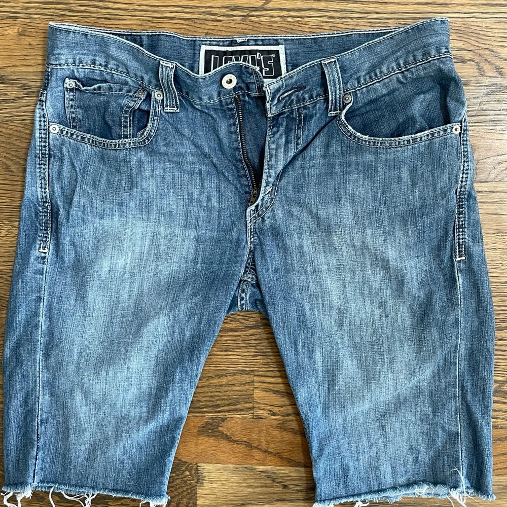 Levi’s 511 shorts